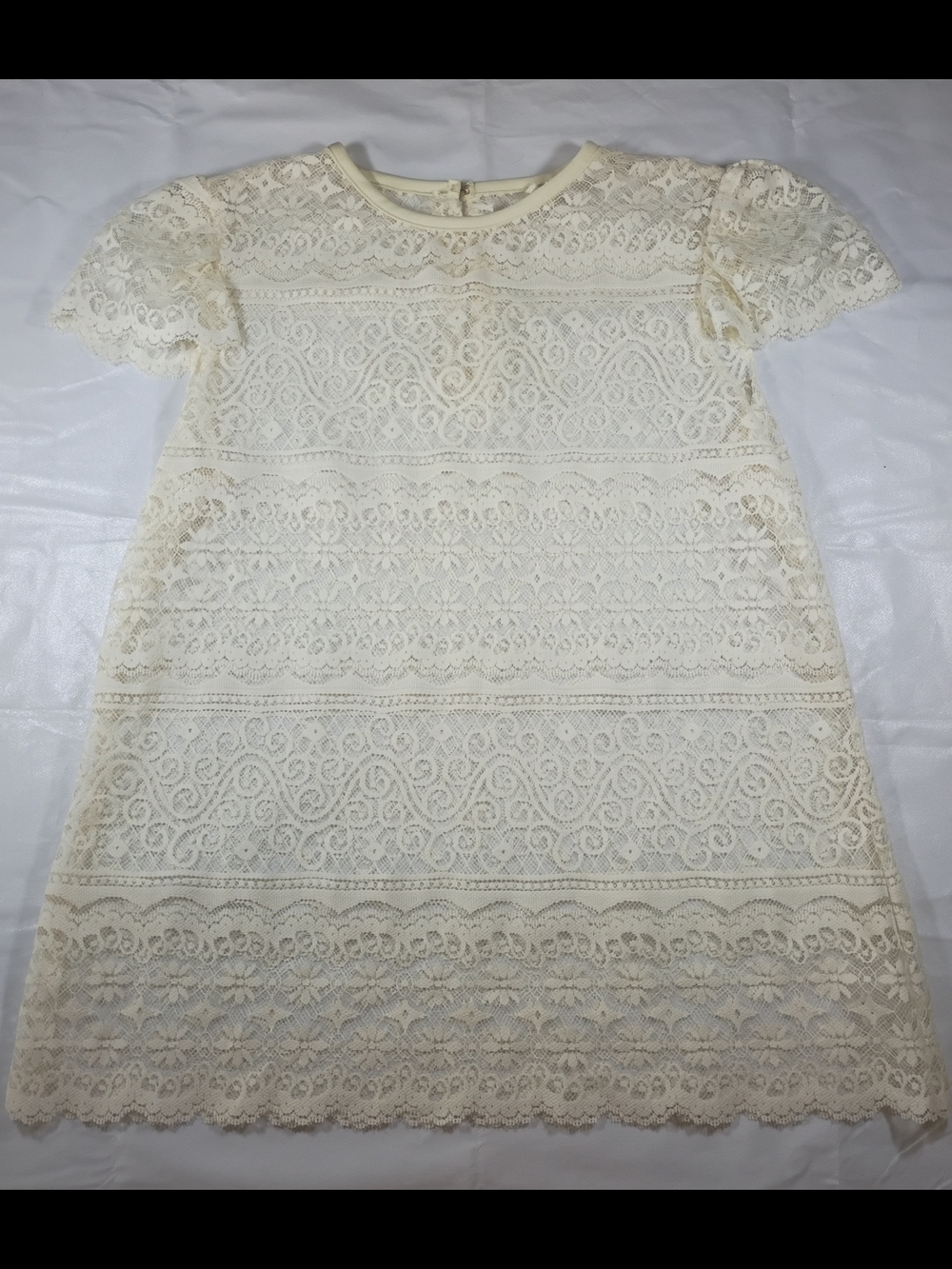 Women’s Cream Lace Shift Dress
